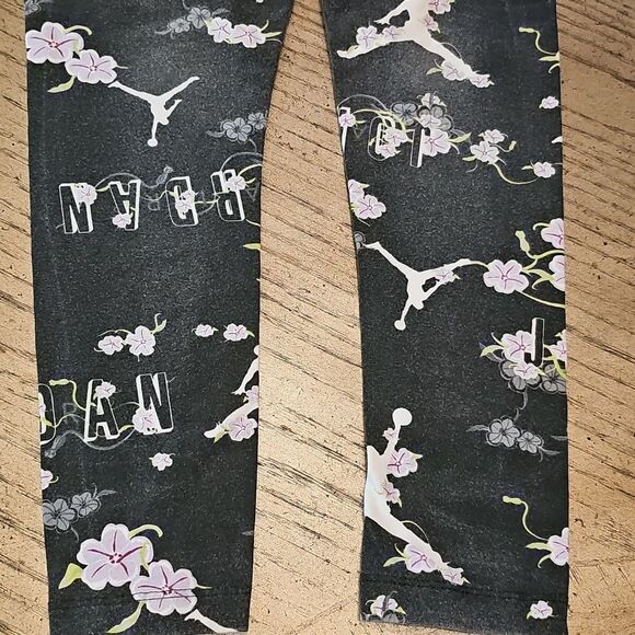 Jordan Floral Leggings Size M 10/12 - Picture 5 of 14